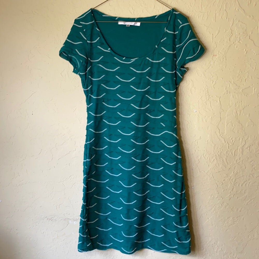 Studio M Beautiful textures green fitted dress Med